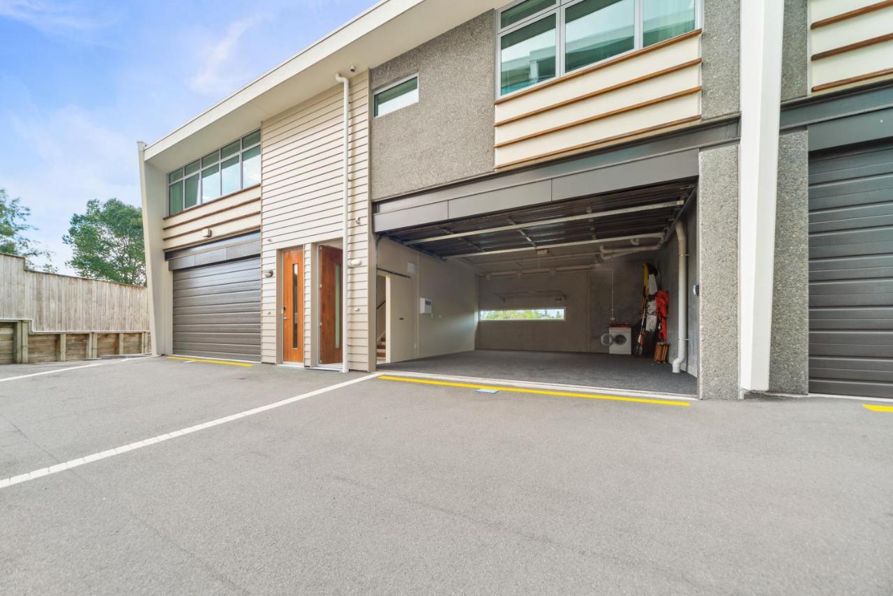Two Views Taupo Apartment Luaran gambar